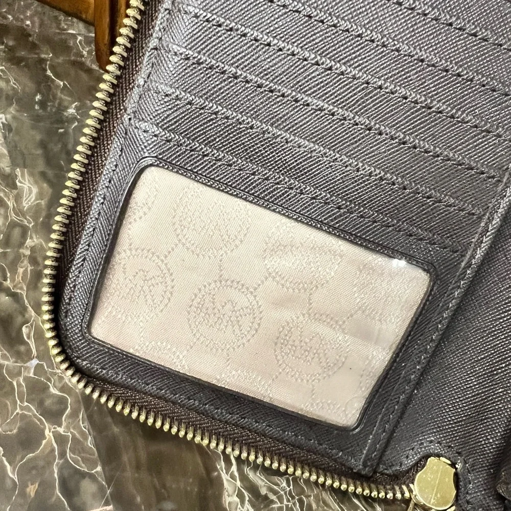 Michael Kors: Jet Set Travel - Large Continental Full-Zip Traveler Wallet
